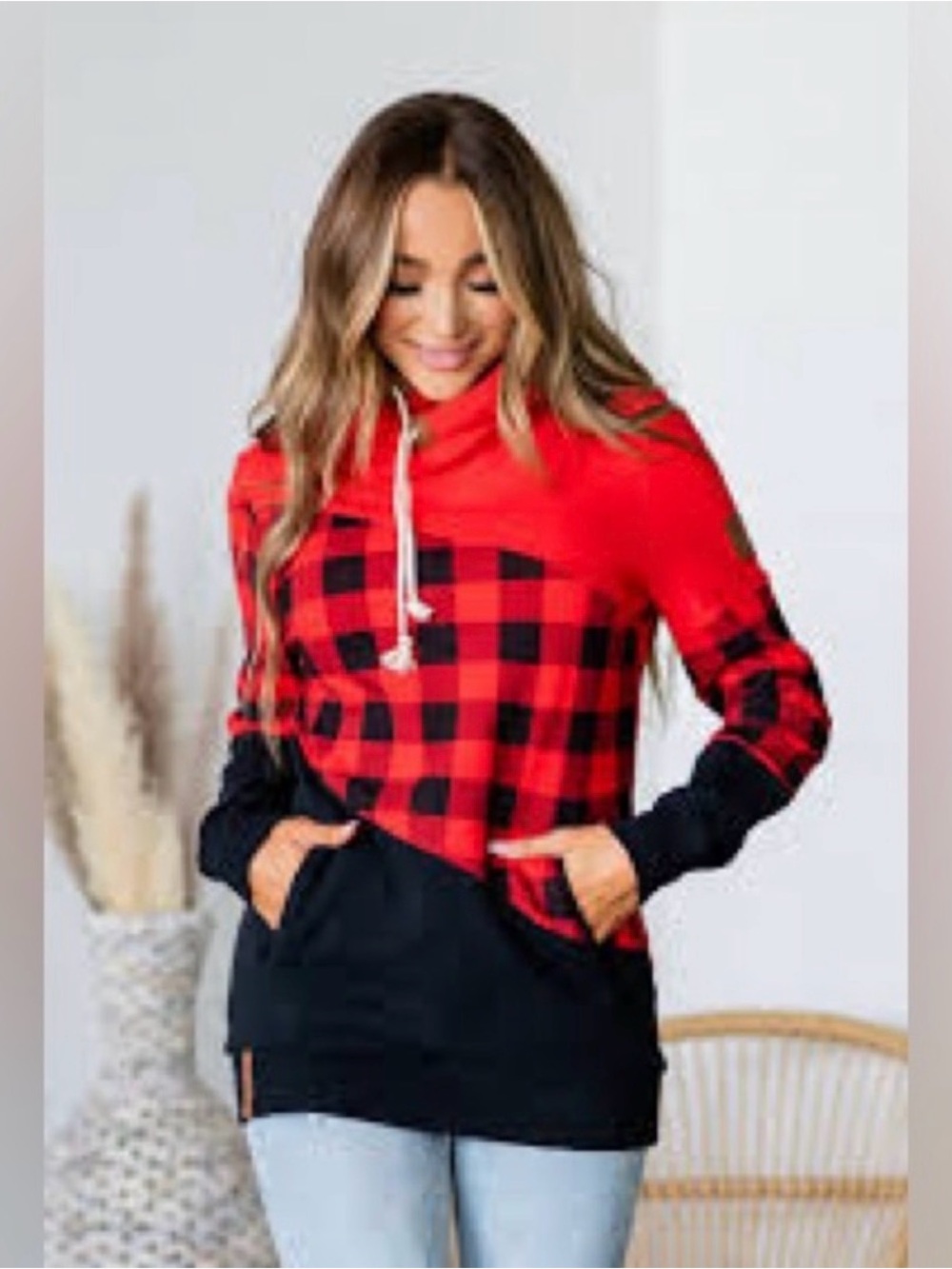 Ampersand Avenue "Under the Mistletoe" medium Buffalo plaid